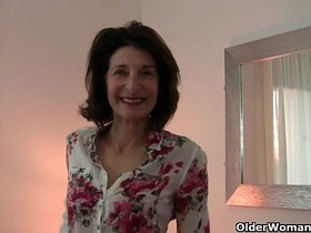 Grandma's libido gets fired up by the dirty photographer